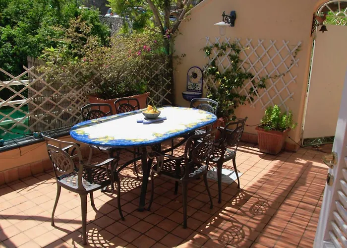 Apartment Flower Power Positano