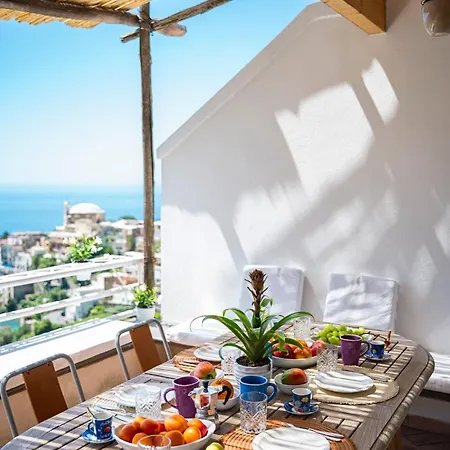 Flower Power Apartment *