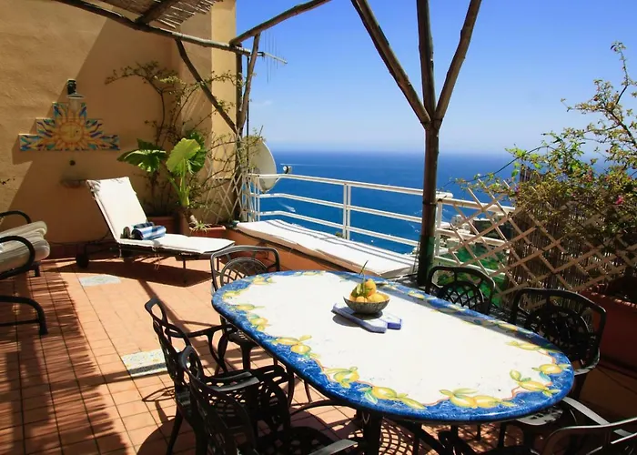 Flower Power Apartment