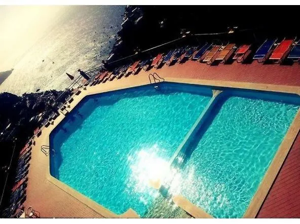 Flower Power Apartment