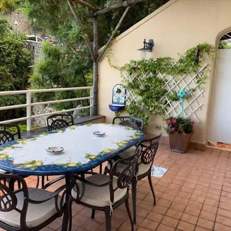 Flower Power 波西塔諾